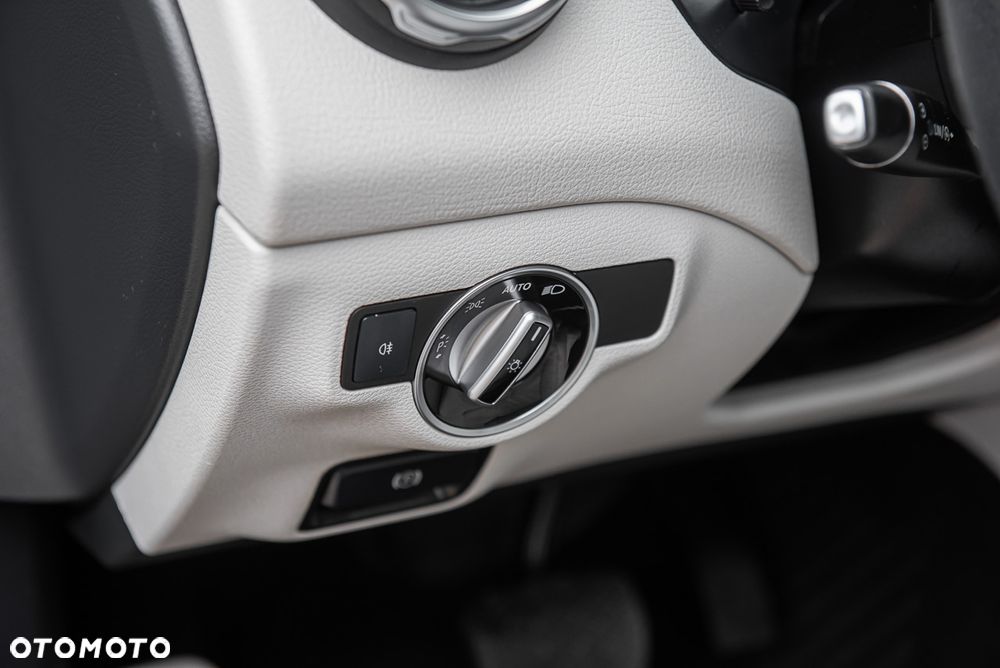 Mercedes-Benz GLA 200 7G-DCT Edition 1 - 15