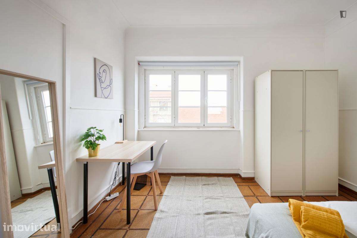 Quarto - localizado em Penha de França Lisbon - Grande imagem: 2/38