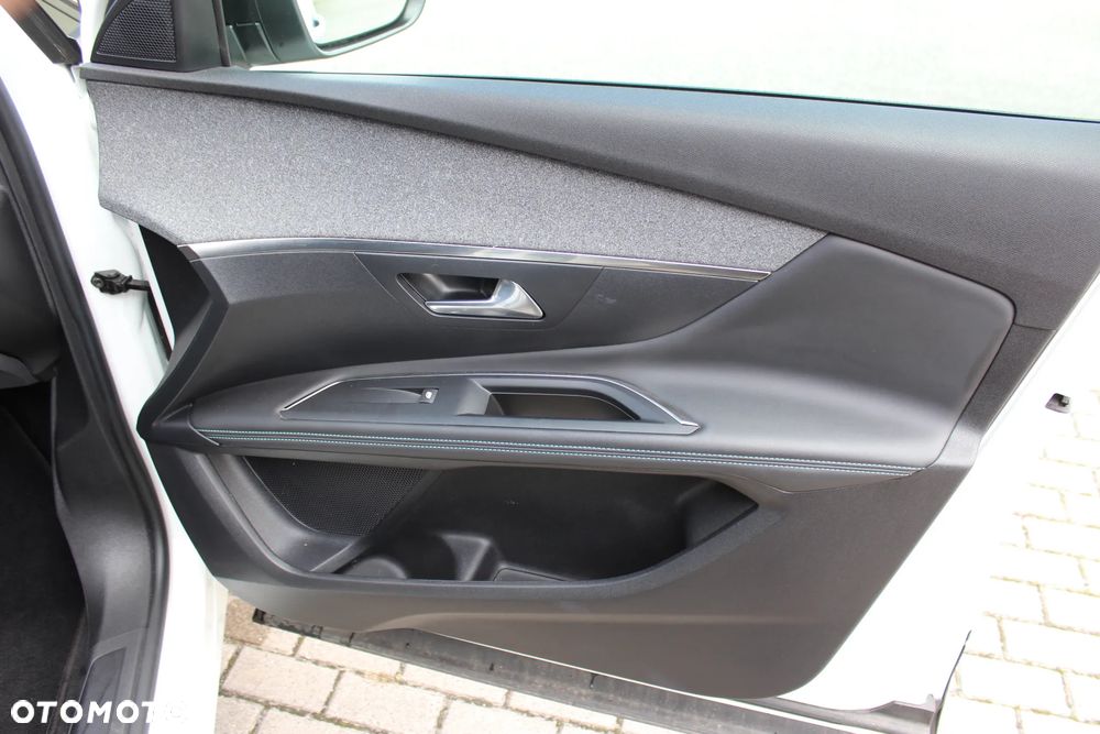 Peugeot 3008 1.2 PureTech Active Pack S&S - 20