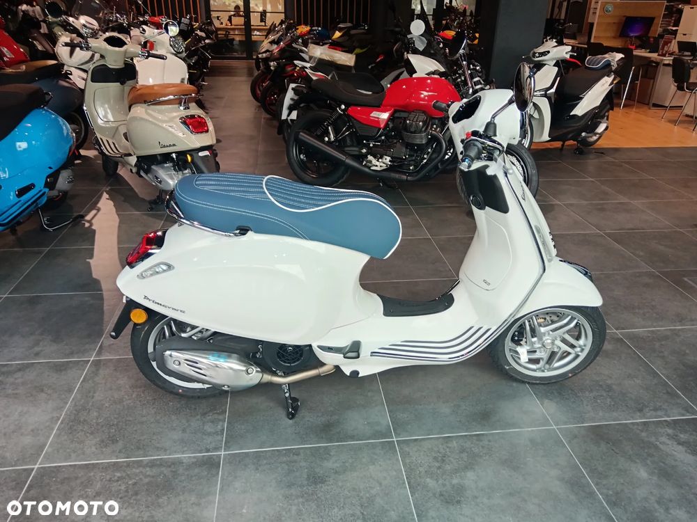 Vespa Primavera - 2
