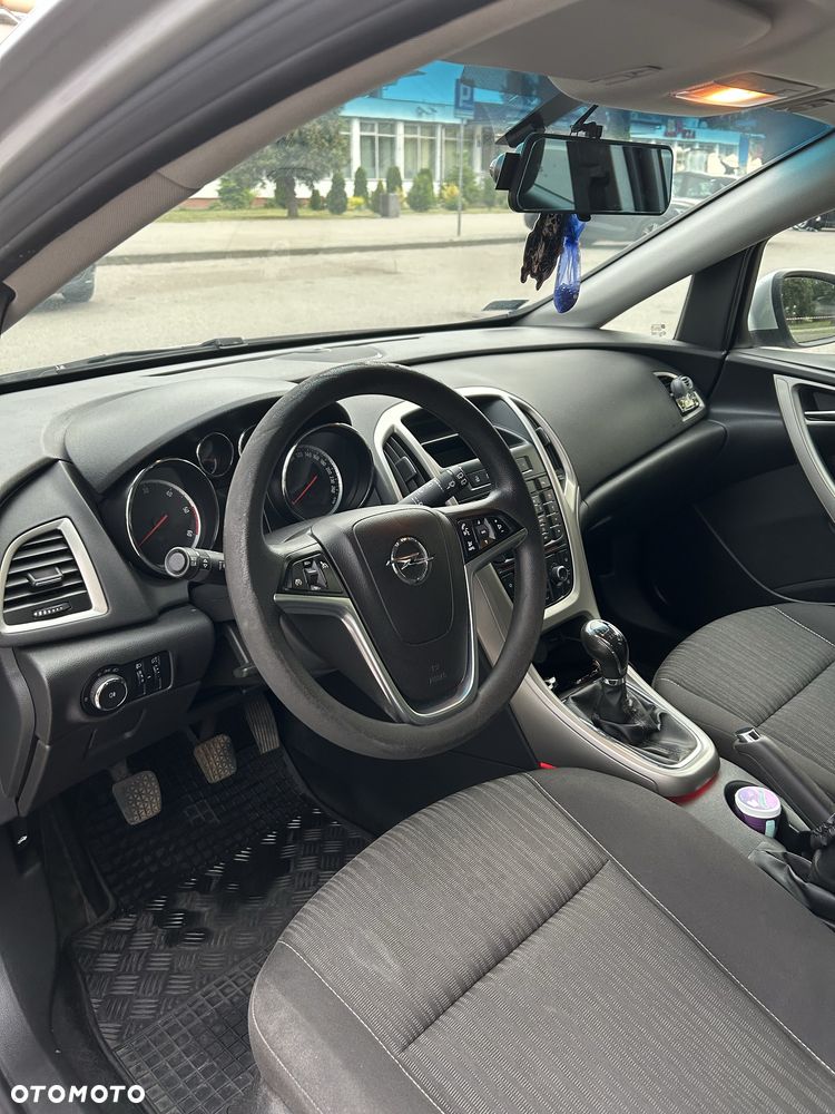 Opel Astra - 2