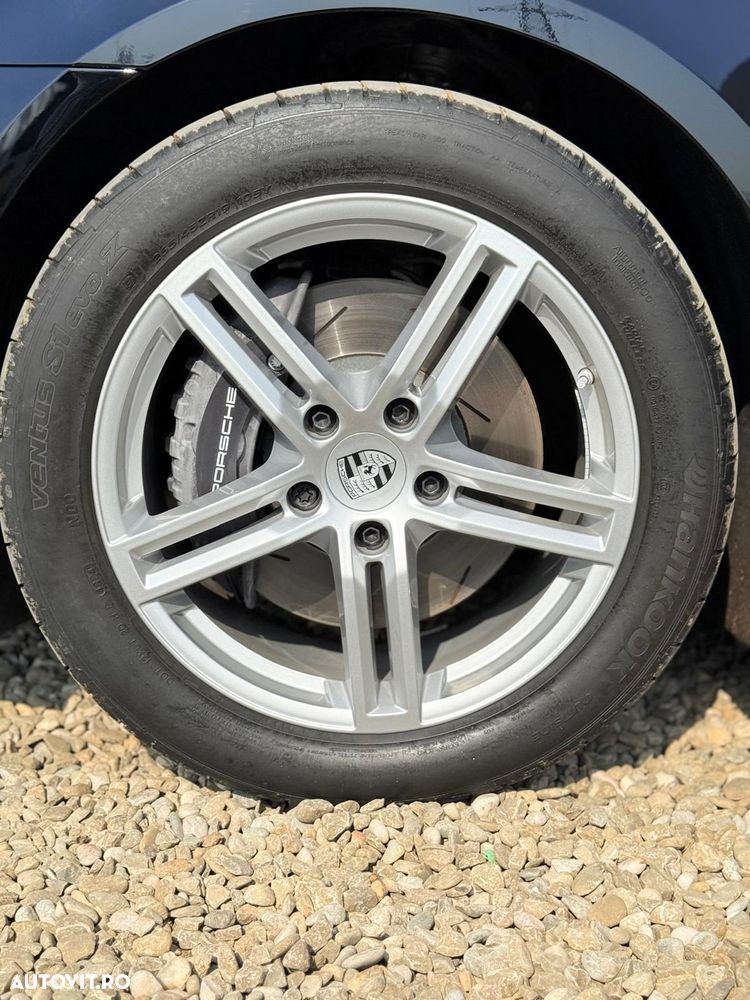 Porsche Panamera - 34