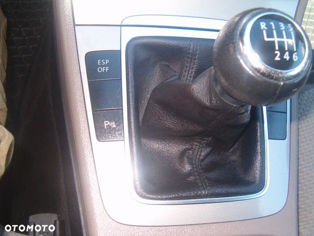 Volkswagen Passat - 23