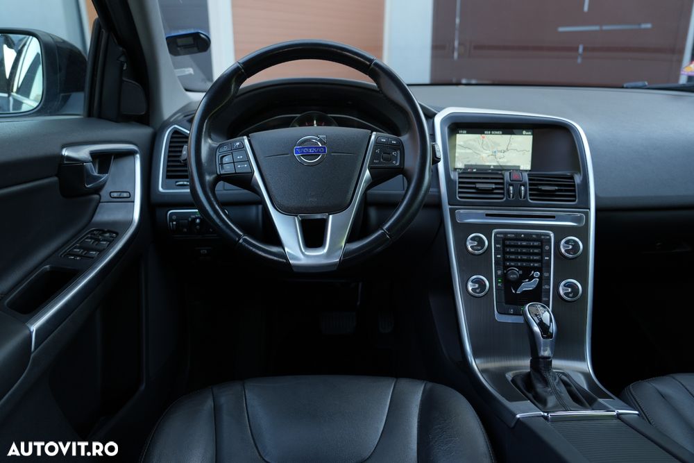 Volvo XC 60 D4 Geartronic Summum - 28