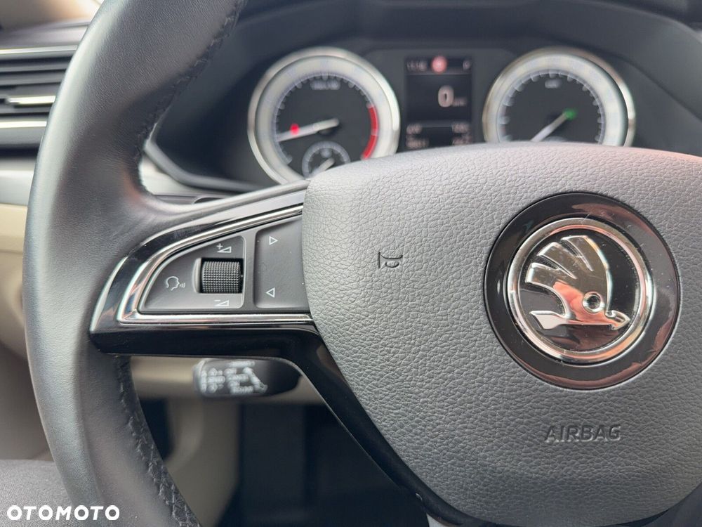 Skoda Superb 2.0 TSI Style DSG - 18