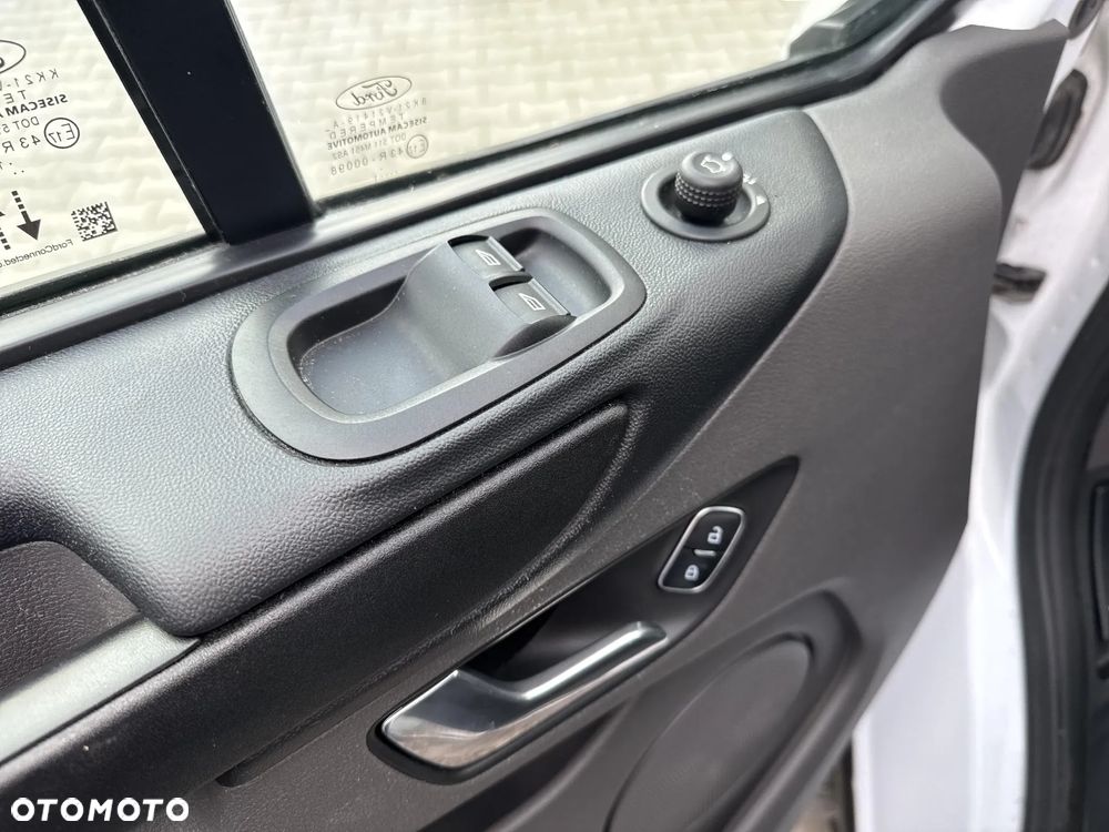 Ford Transit Custom L2H2 Trend 3300 2.0 EcoBlue - 11
