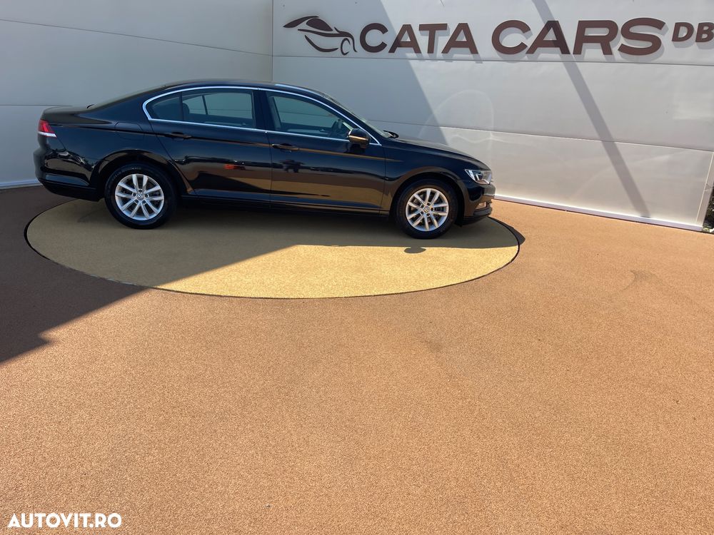 Volkswagen Passat 2.0 TDI SCR Comfortline - 20