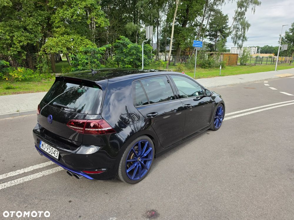 Volkswagen Golf - 16