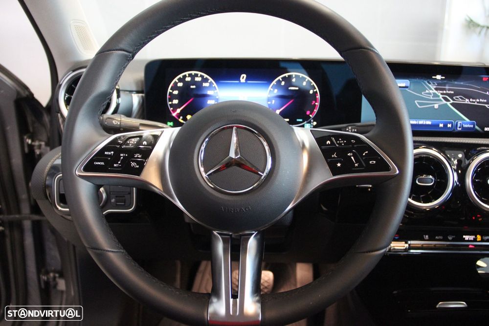 Mercedes-Benz A 200 - 13