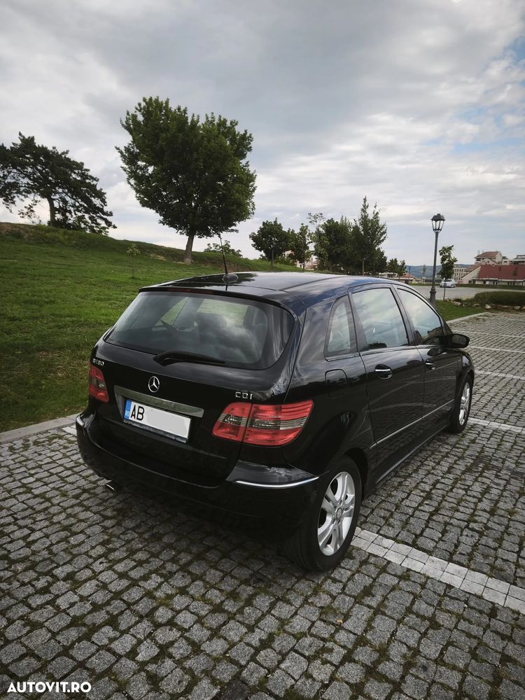 Mercedes-Benz B 180 CDI - 7