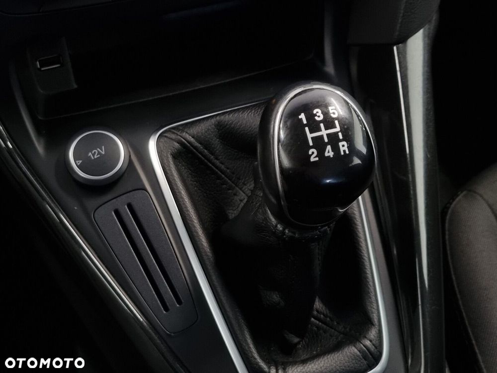 Ford Focus 1.6 Trend - 24