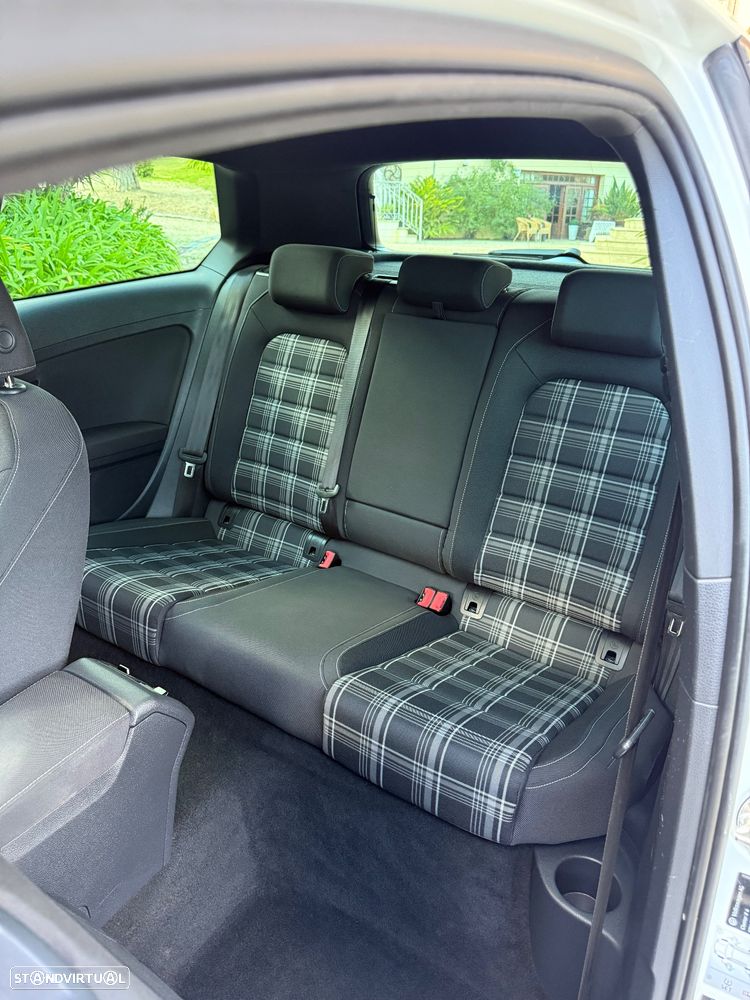 VW Golf 2.0 TDi GTD - 16