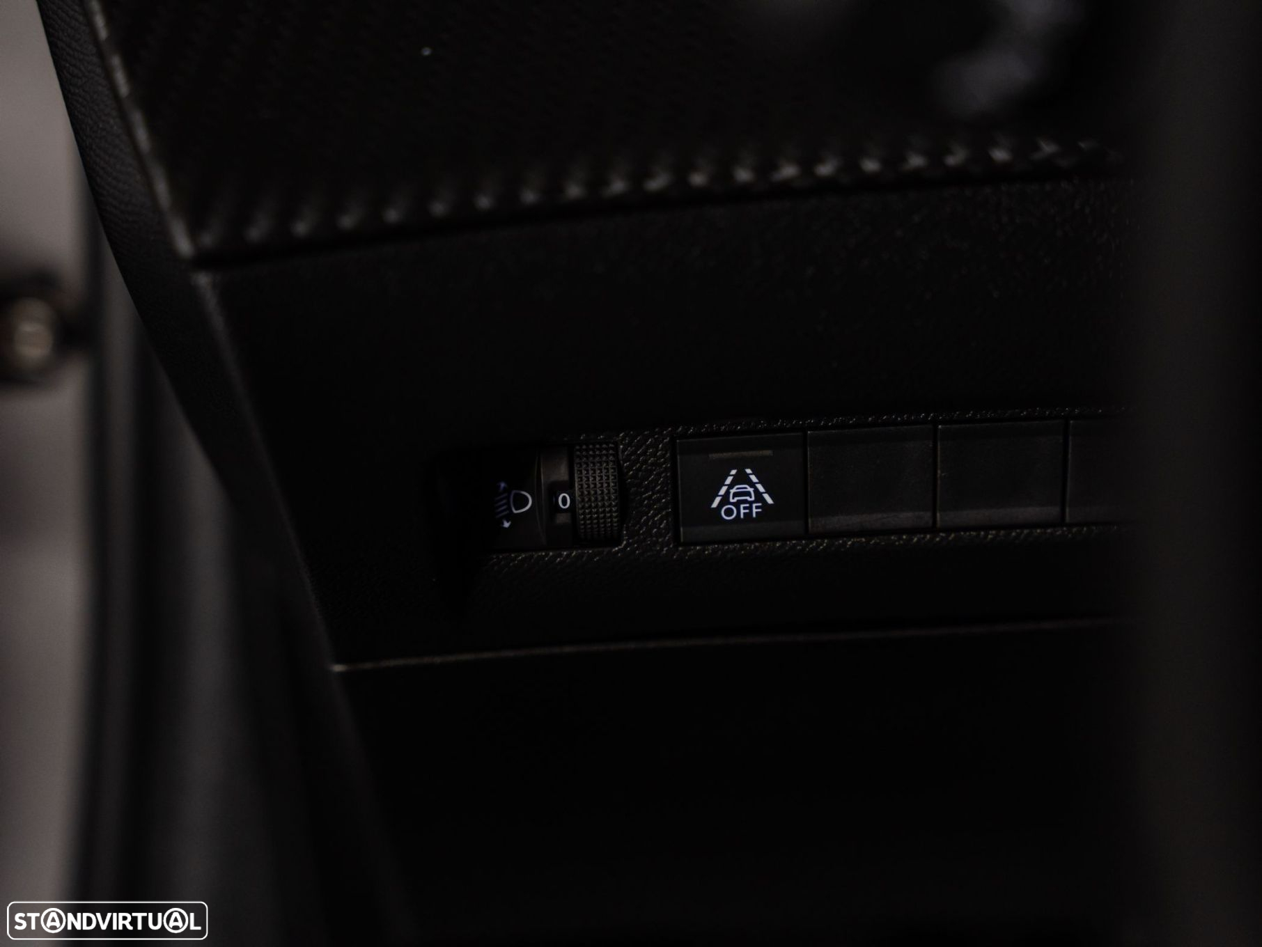 Peugeot 208 1.2 PureTech Active Pack - 24