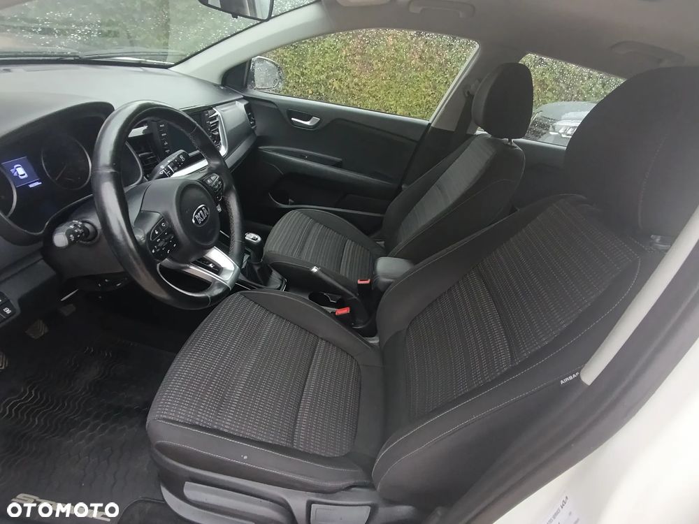 Kia Stonic 1.0 T-GDI 120 Platinum Edition - 9