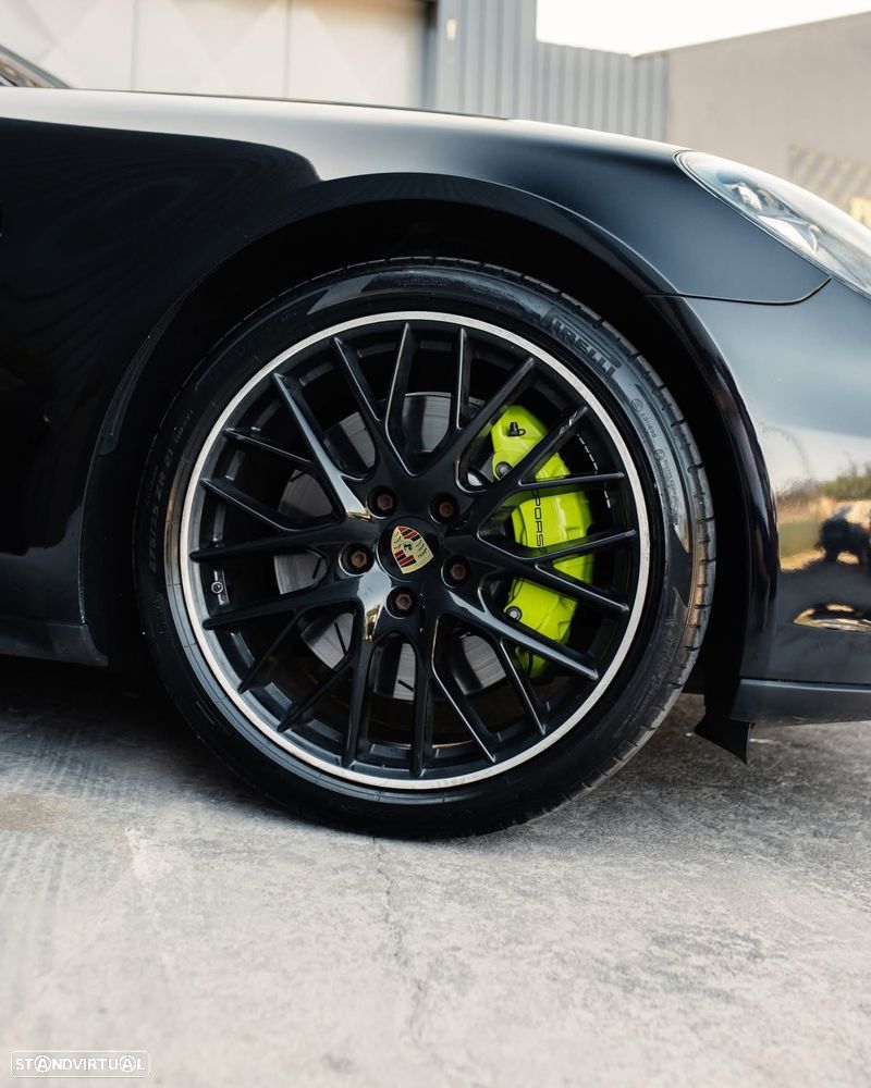 Porsche Panamera Sport Turismo 4 E-Hybrid - 19