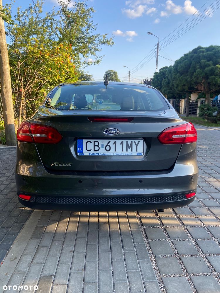 Ford Focus 1.6 Edition - 6