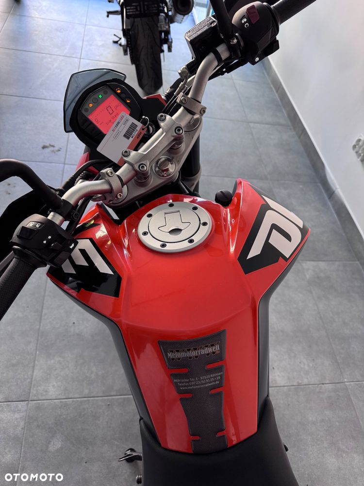 KTM Duke 125 - 8