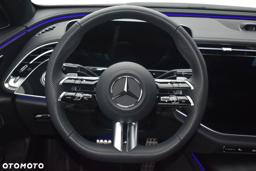Mercedes-Benz Klasa E 220 d mHEV 4-Matic AMG 9G-Tronic - 8