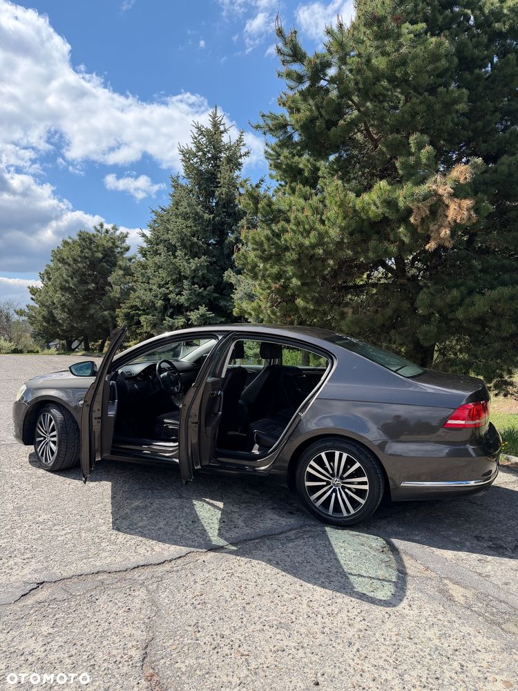Volkswagen Passat 2.0 TDI Comfortline - 4