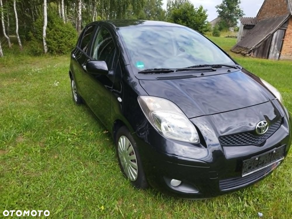 Toyota Yaris 1.33 Premium - 2
