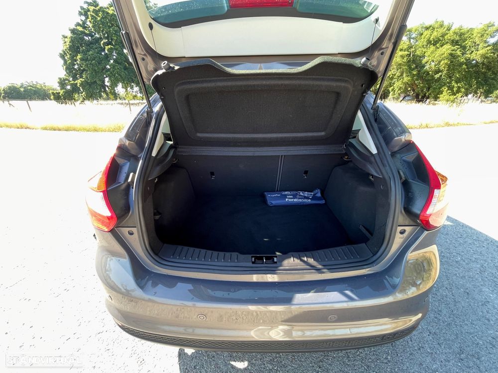 Ford Focus 1.6 TDCi Titanium Best - 24