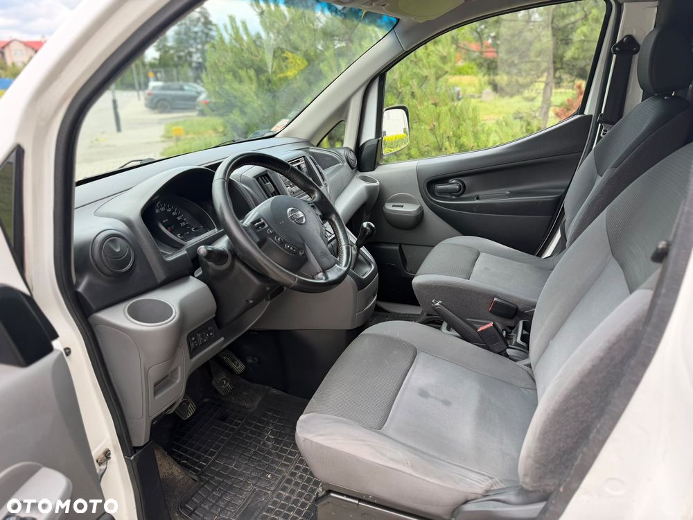 Nissan NV 200 - 16