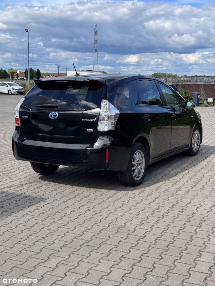 Toyota Prius+ (Hybrid) - 8