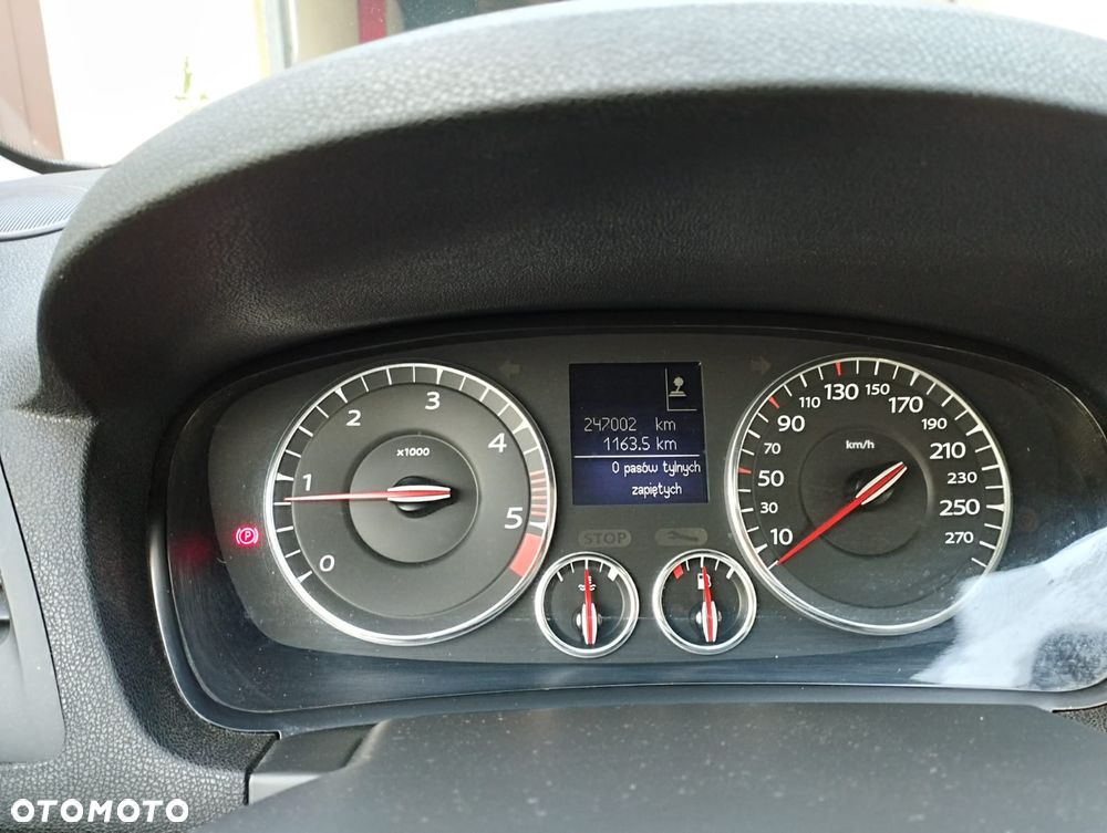 Renault Laguna 2.0 dCi GT - 14