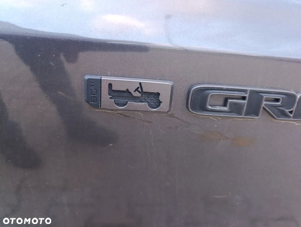 Jeep Grand Cherokee - 8