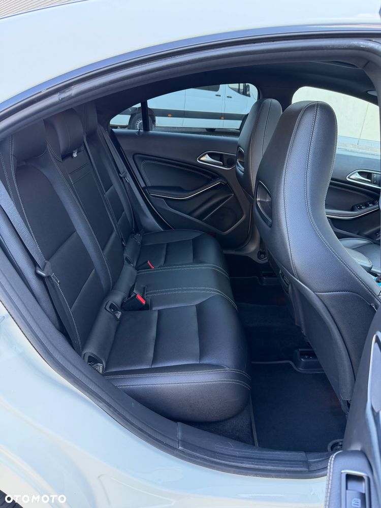 Mercedes-Benz CLA 250 4-Matic - 9