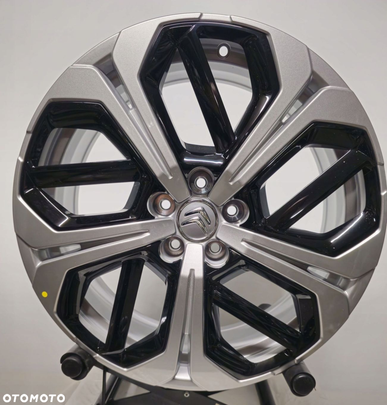 FELGI ALUMINIOWE CITROEN OE 9837772280 7 x 19 5x108 ET 41 - 4