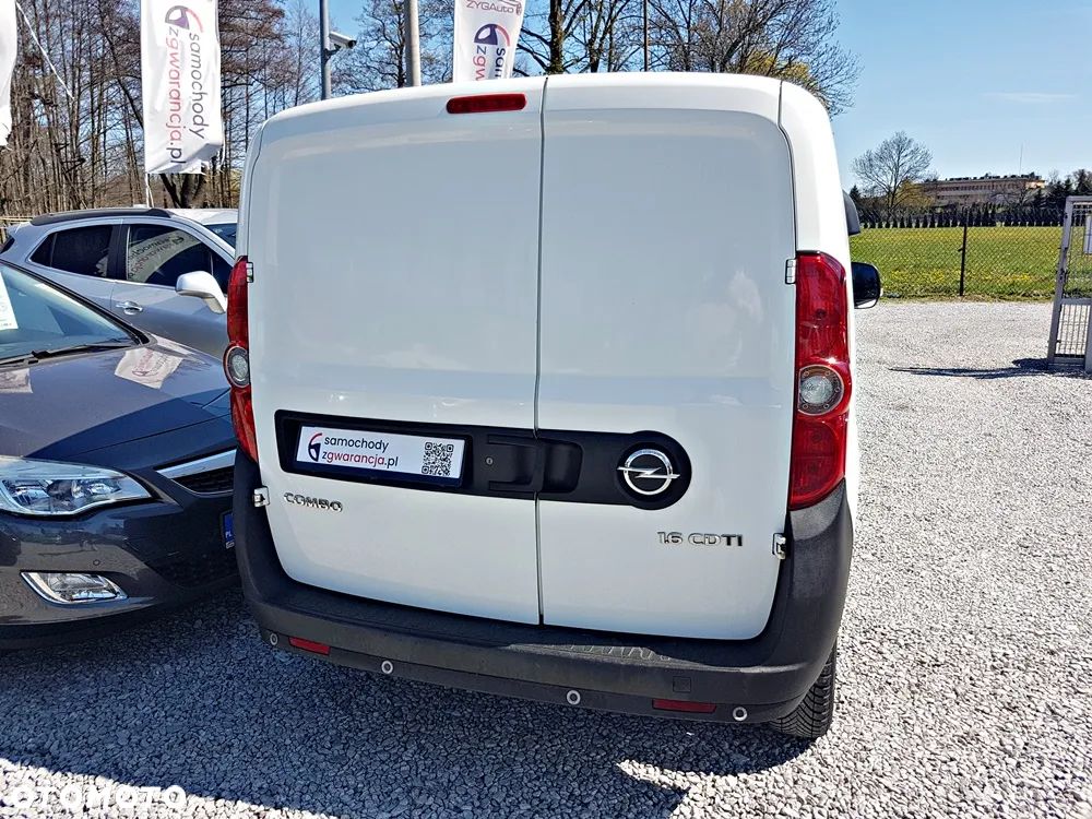 Opel COMBO - 8