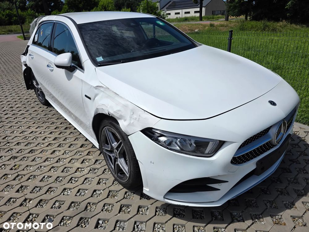 Mercedes-Benz Klasa A ver-250-e-phev-amg-line-8g--dct - 27