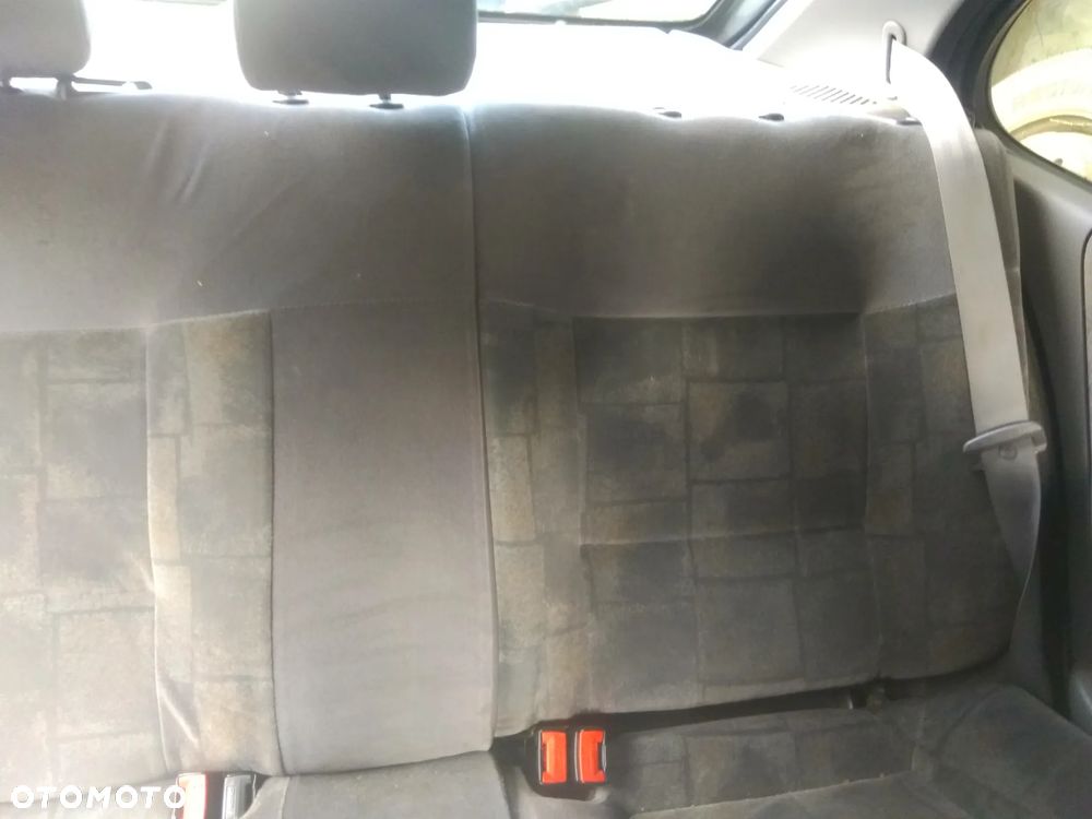 Auto na części - Renault Megane 98 KM diesel 2000 Silnik Skrzynia Drzwi Maska Klapa Błotnik Zderzak Lampa Szyba Klamka Lusterko Deska Kokpit - 10