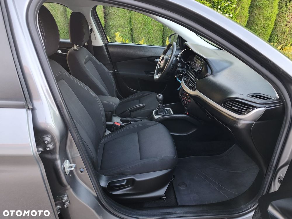 Fiat Tipo 1.4 T-Jet 16v Easy - 11