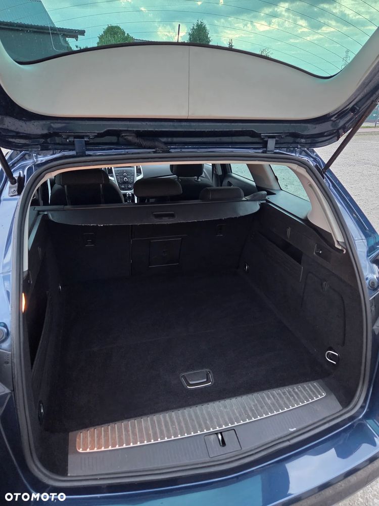 Opel Astra 1.6 Turbo Sport - 34