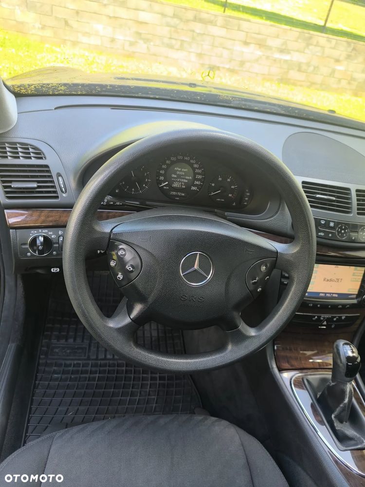 Mercedes-Benz Klasa E 270 CDI Classic - 8