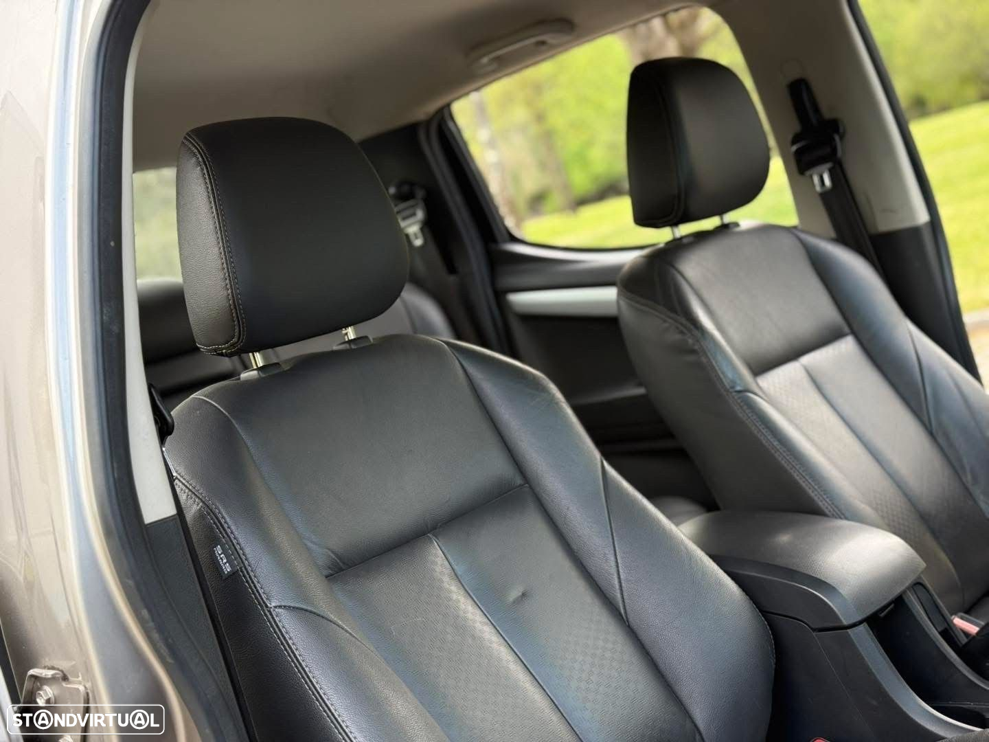Isuzu D-Max 2.5 DTi CD 4WD LS - 5