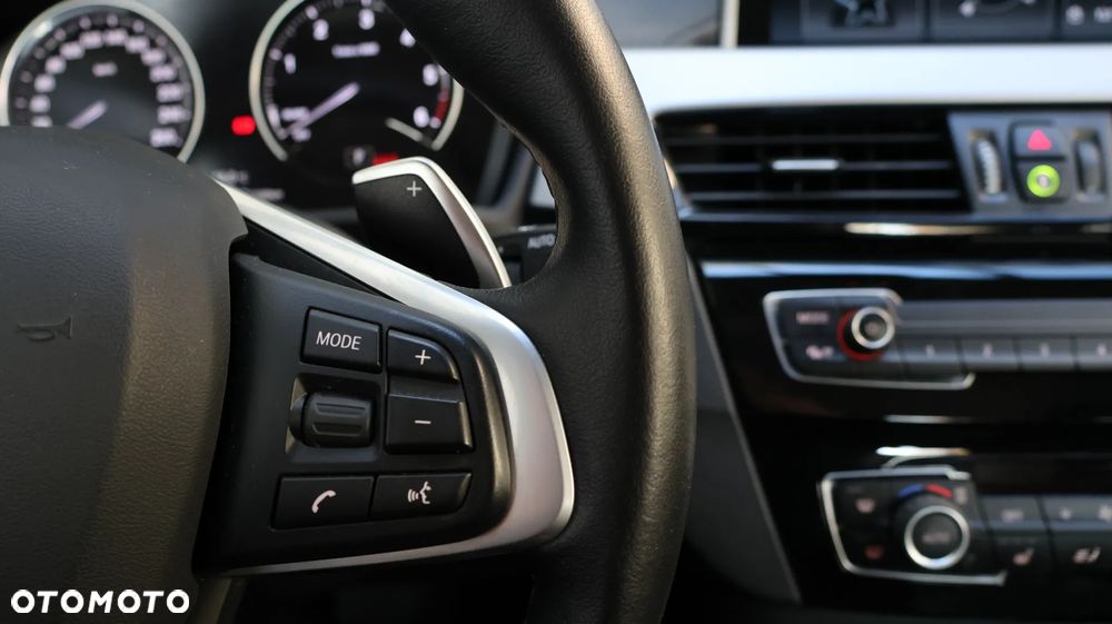 BMW X1 sDrive18d Advantage - 12