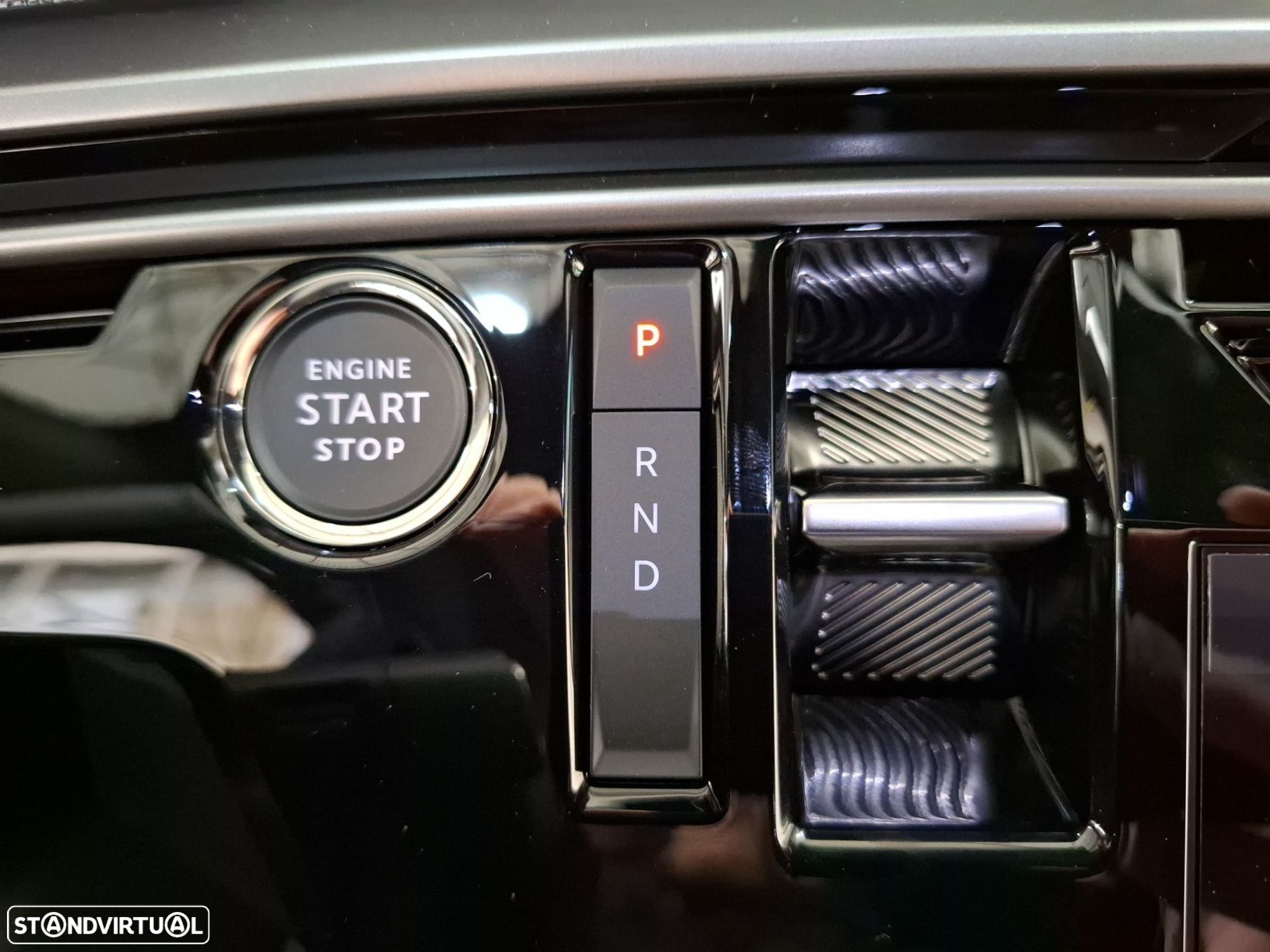 Peugeot E-3008 73 kWh GT - 15