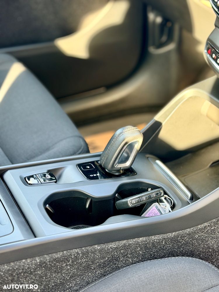 Volvo XC 40 D3 Momentum Pro - 12