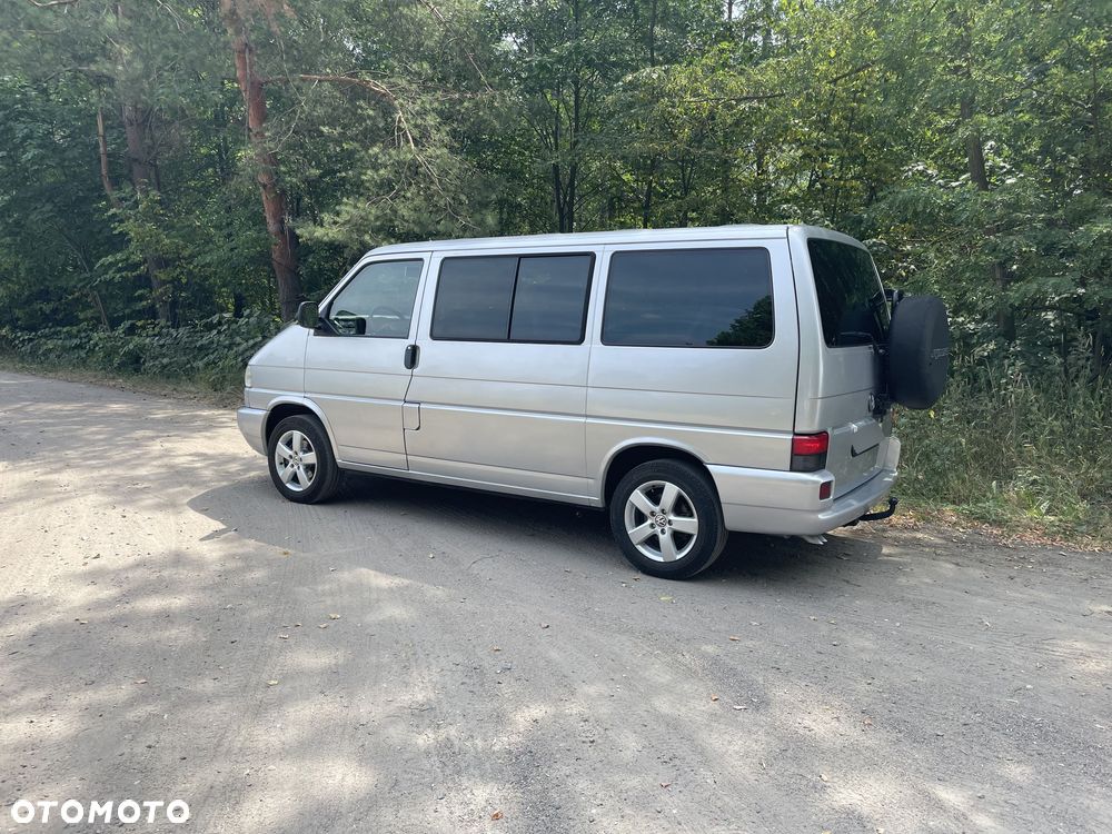 Volkswagen Multivan - 5