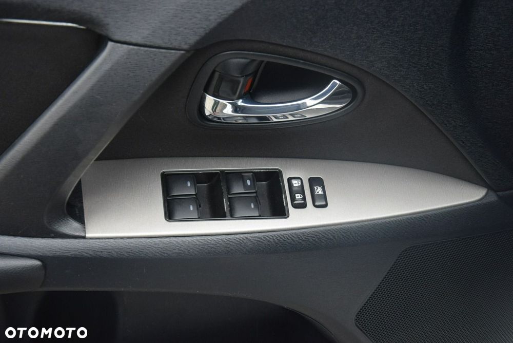 Toyota Avensis - 28