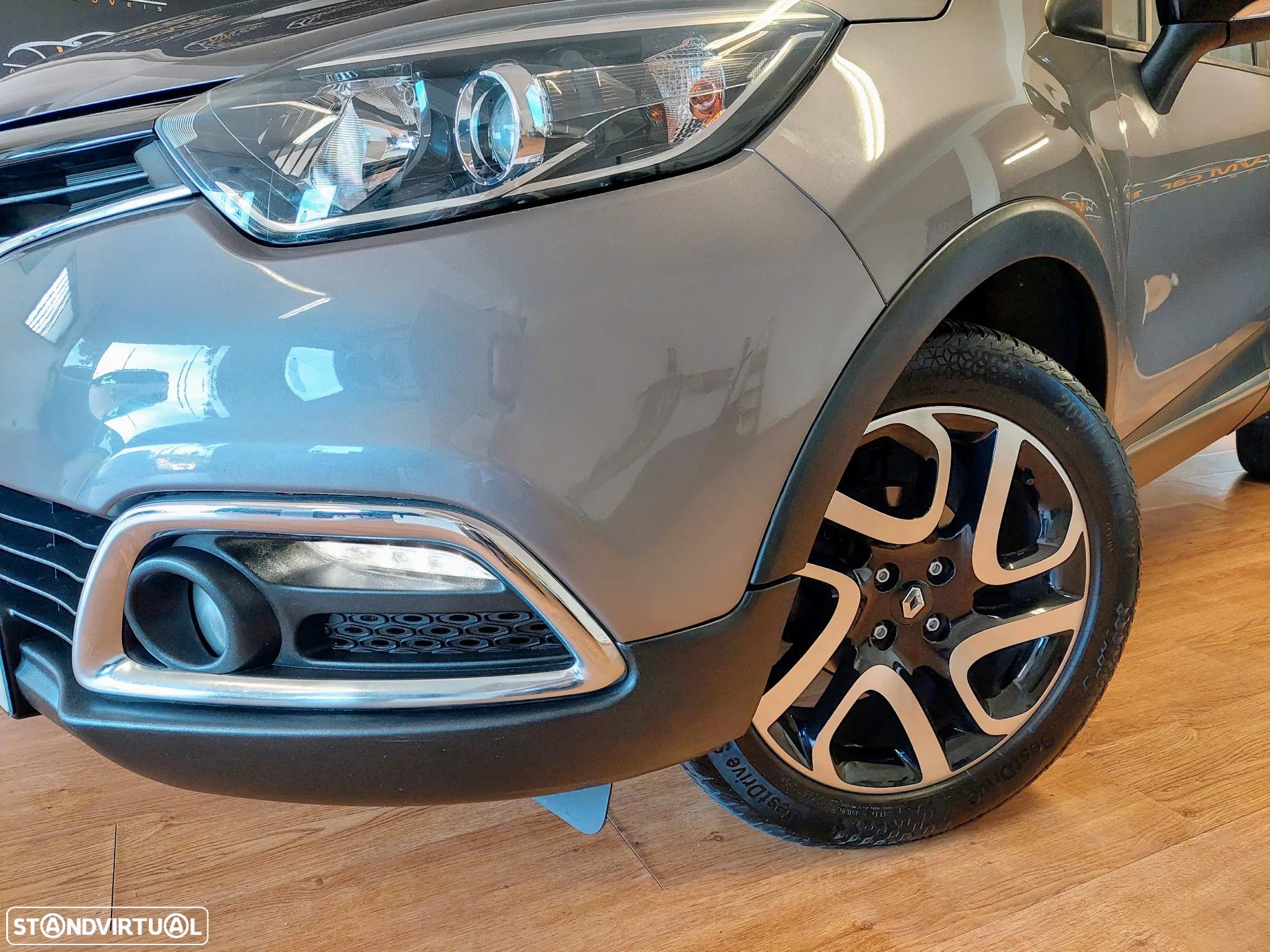 Renault Captur 0.9 TCE Exclusive - 2