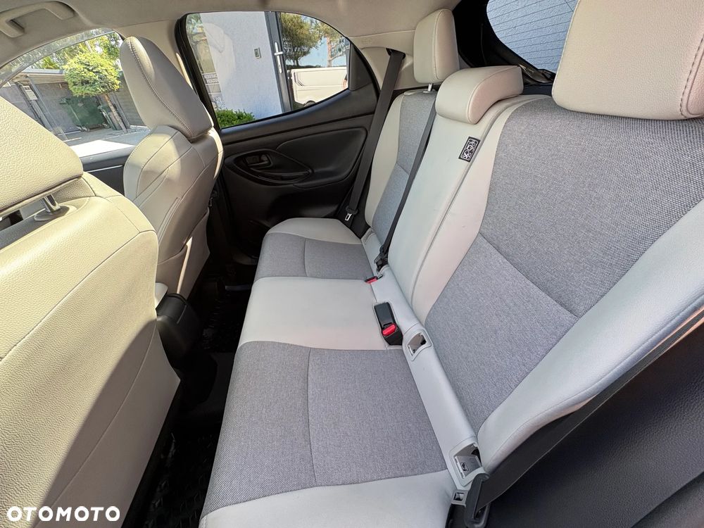 Toyota Yaris Hybrid 1.5 Selection Style - 8