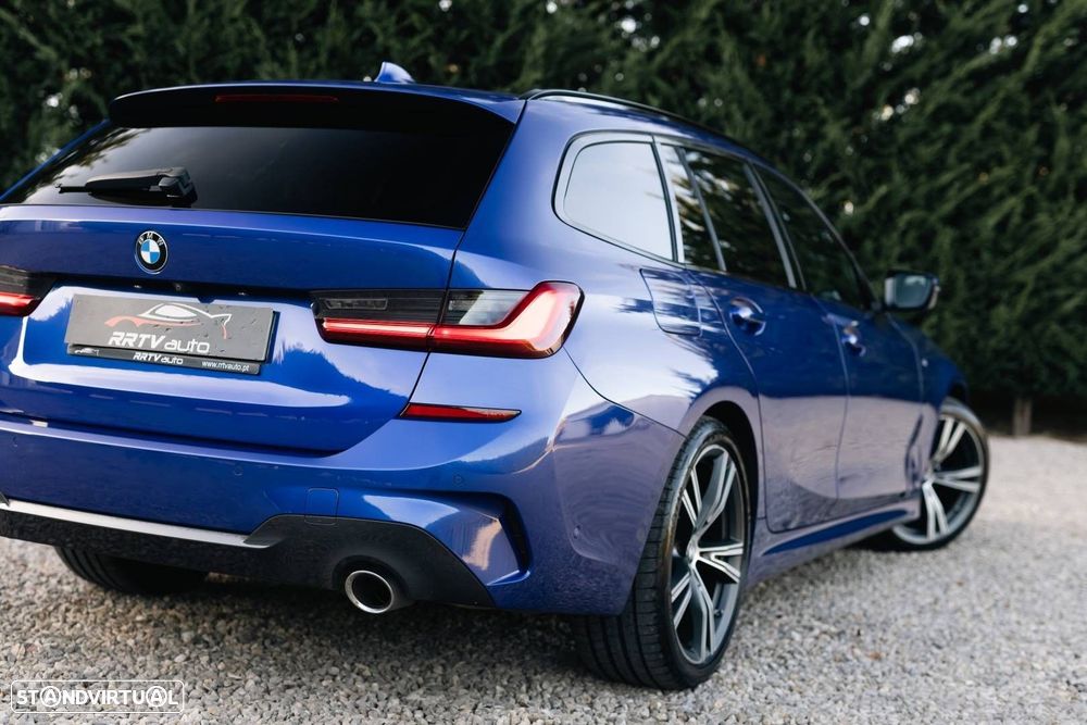 BMW 320 d Pack Desportivo M Auto - 28
