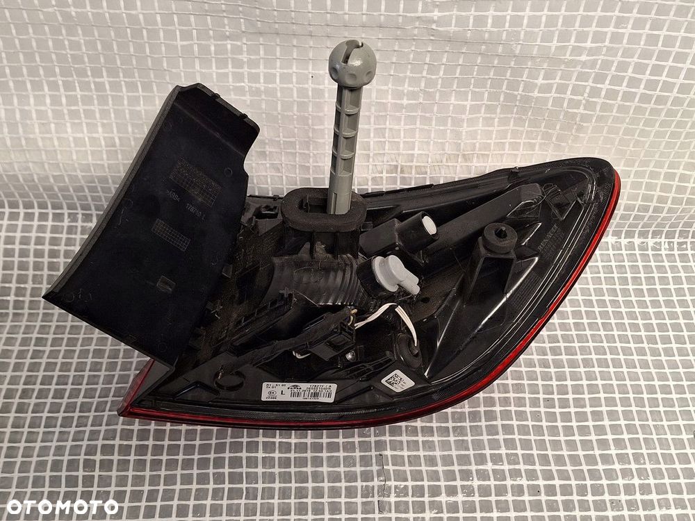 lampa tyl tylna lewa renault clio V 5 2019- 265551550r europa demontaz - 4