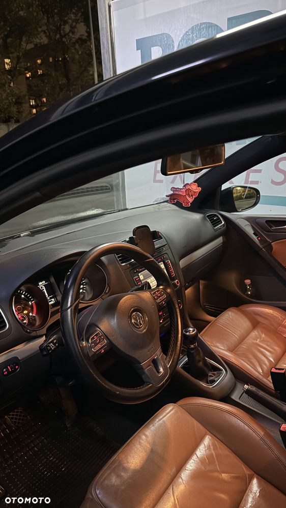 Volkswagen Golf 2.0 TDI Highline - 34