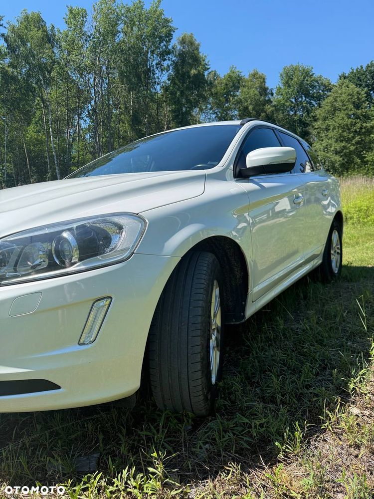Volvo XC 60 D4 Drive-E Momentum - 3