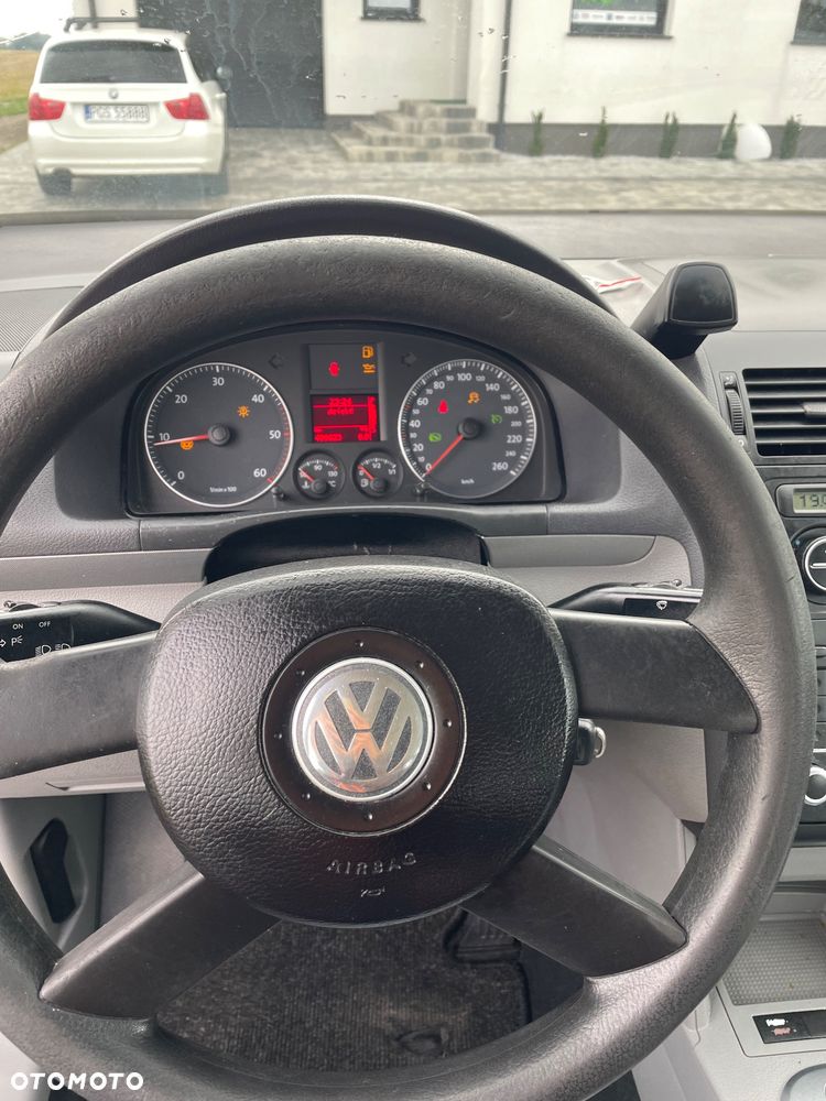 Volkswagen Touran 2.0 TDI DSG United - 32